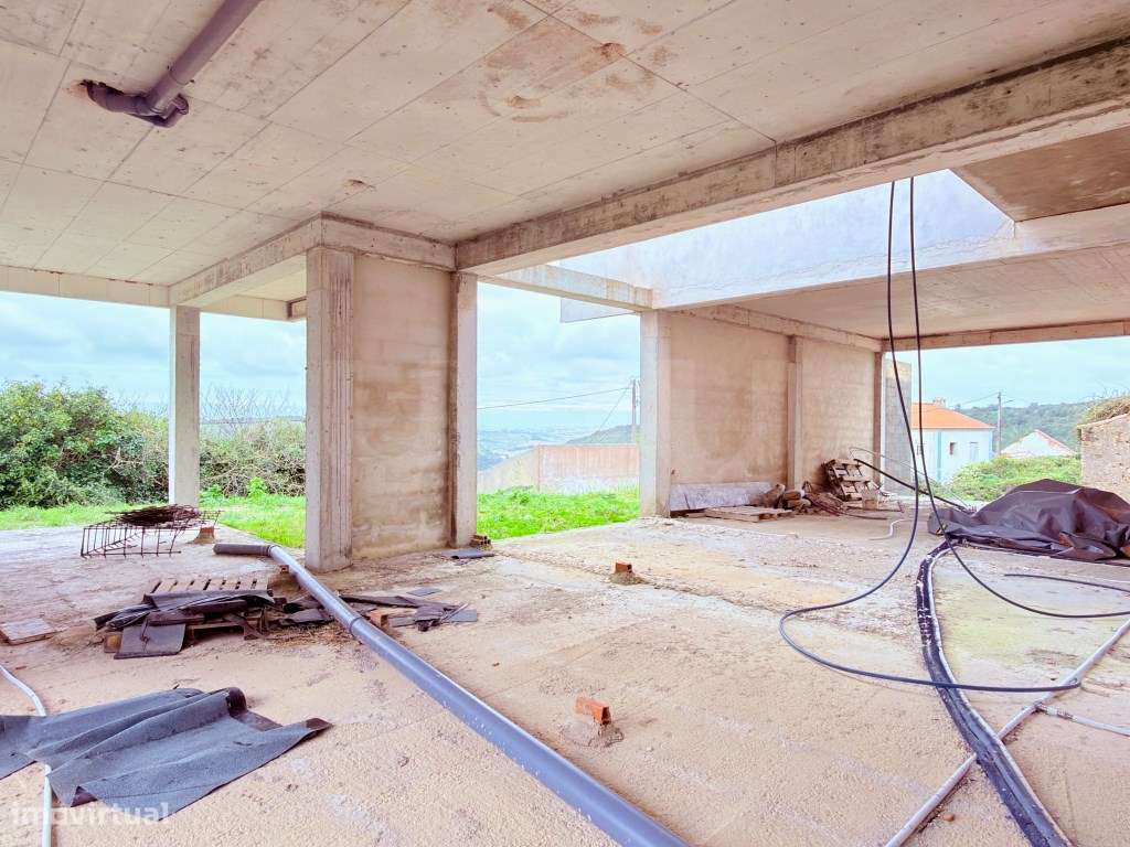 Terreno com construção de Moradia Contemporânea para venda em Torre... - Grande imagem: 3/26