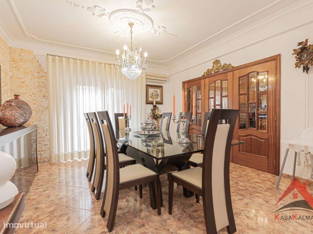 Moradia Isolada T4 com Aproveitamento de Sótão - Quinta do Conde-7