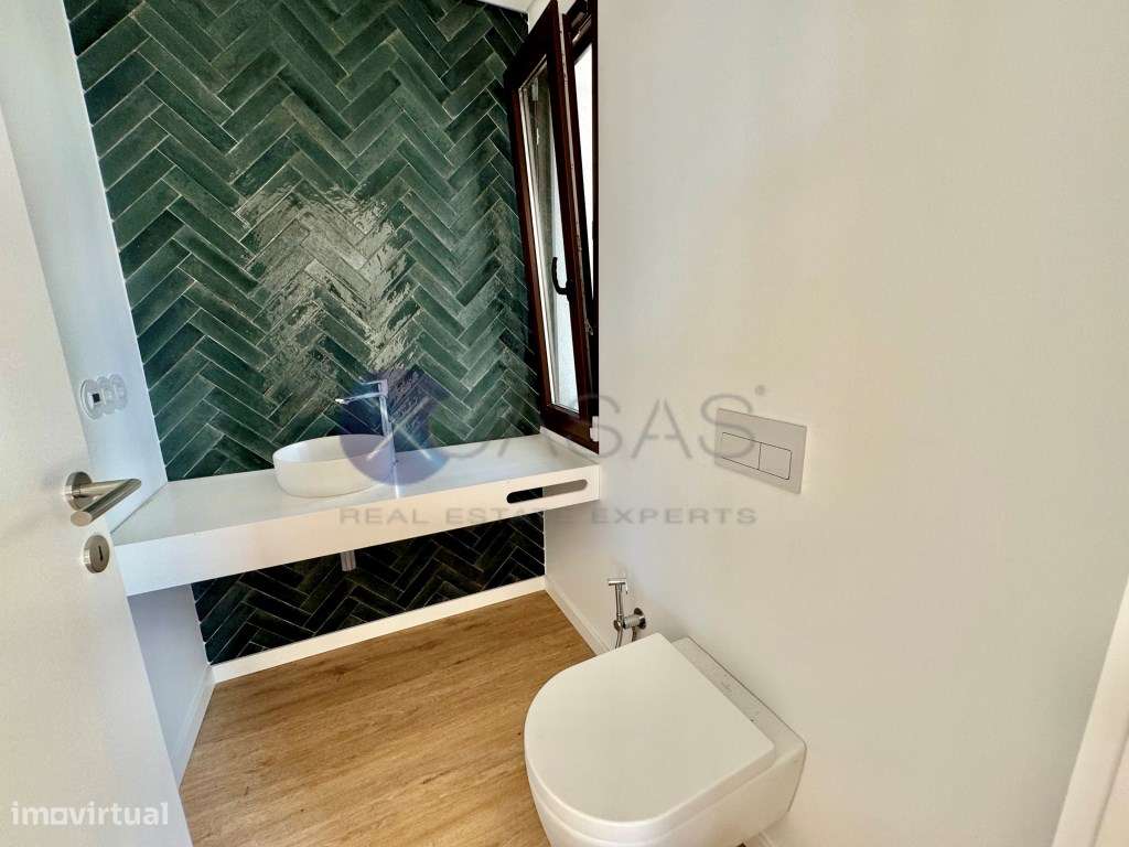 Moradia T3, nova a estrear, situada em Murches.-17