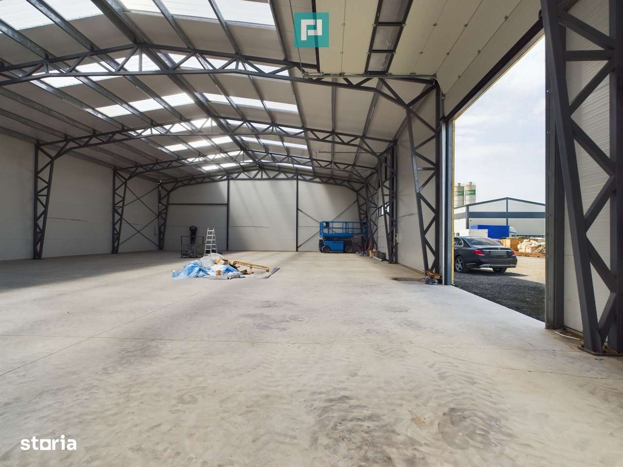 Hală nouă în zona industrială Sânandrei - Imagine principală: 4/7