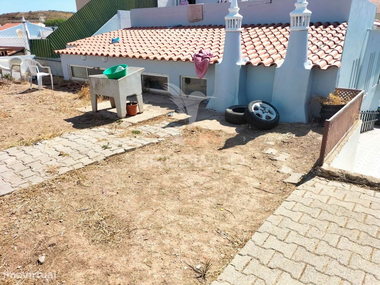 Moradia T3, com armazém e anexo T2 - Grande imagem: 5/28