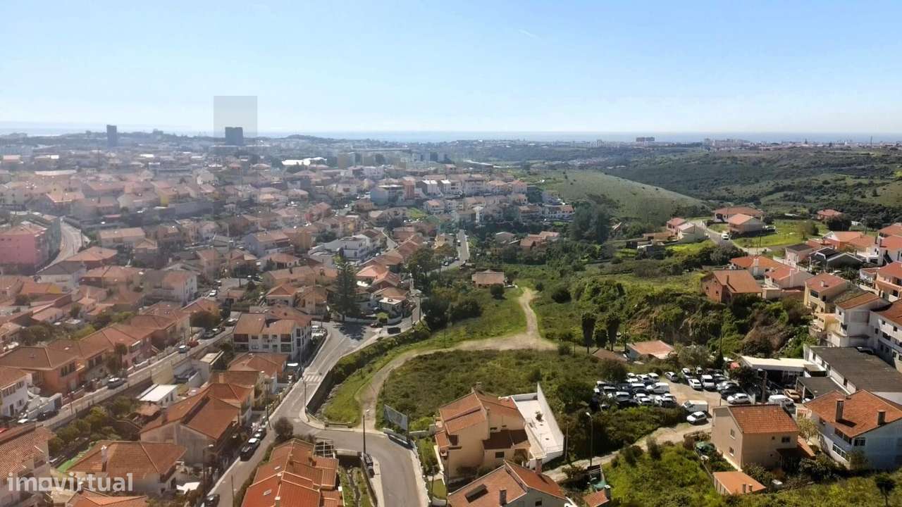 T2 com Excelente Exposição Solar em Porto Salvo - Grande imagem: 3/26