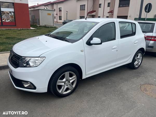 Dacia Sandero SCe 75 Laureate - 1