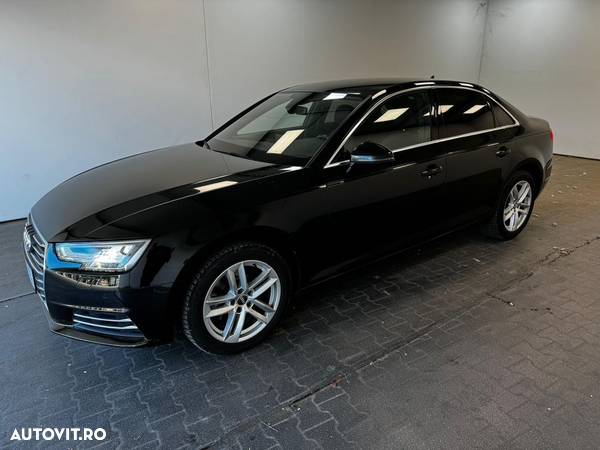 Audi A4 2.0 TDI S tronic Sport - 30