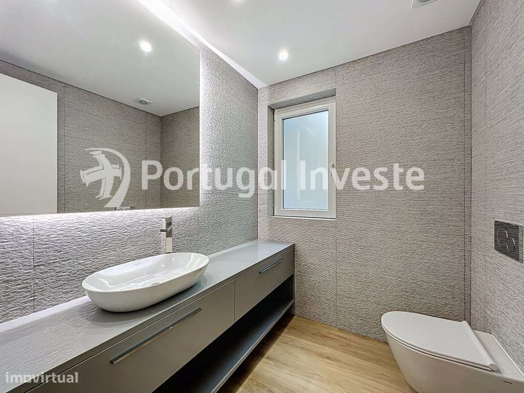 Sublime Duplex T4 com Mezanino no centro de Carcavelos-17