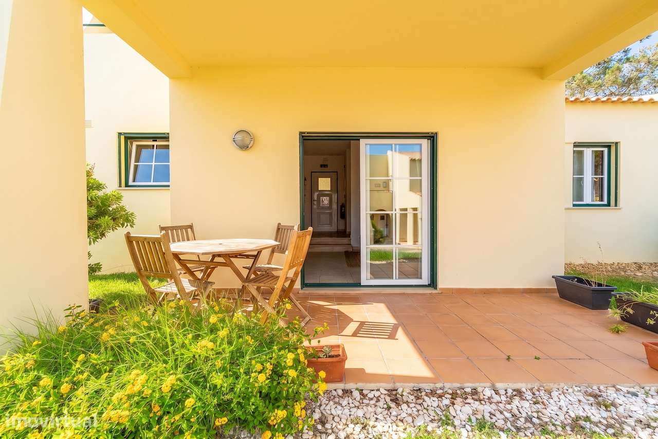 Apartamento térreo T2 na Galé-21