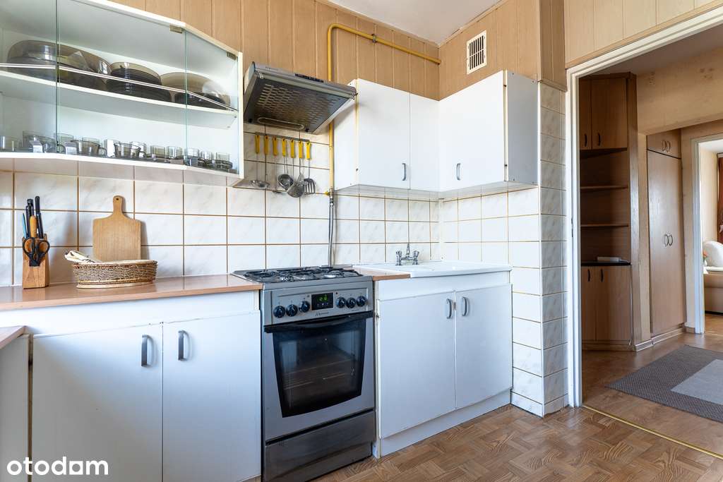 Przestronne 4-pokojowe mieszkanie z balkonem-1