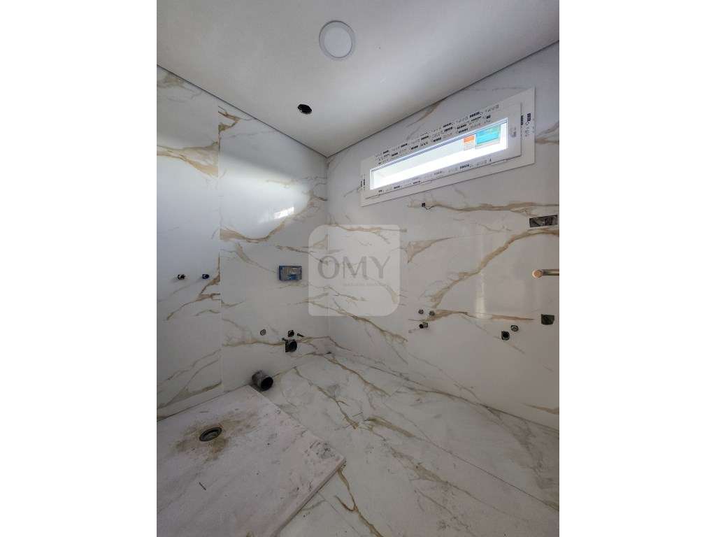 T2 de 3 Frentes com 3 Varandas Junto ao Parque Corgo em Vila Real - Grande imagem: 4/10