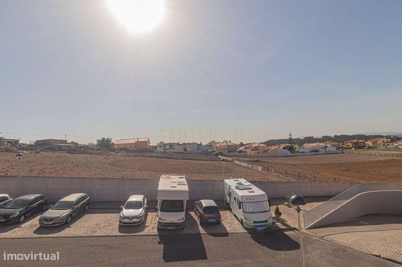 Apartamento T2 em Mafra — Luminoso, Espaçoso e Pronto a Viver-37