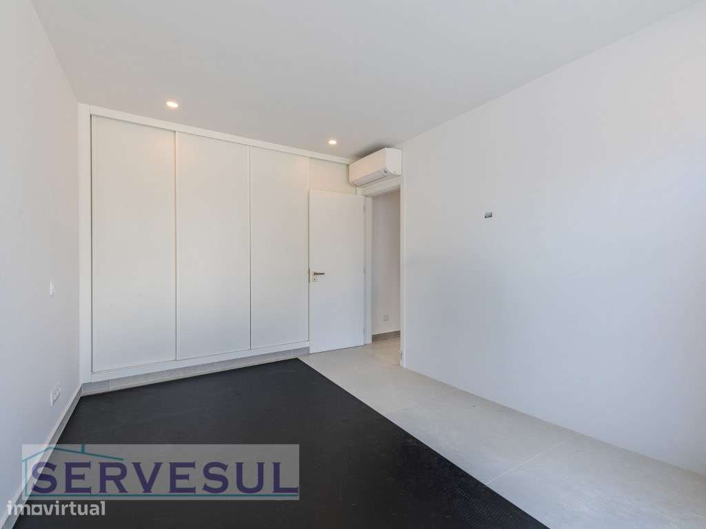 Moradia Moderna Geminada composta por 4 quartos e piscina privada, ...-15