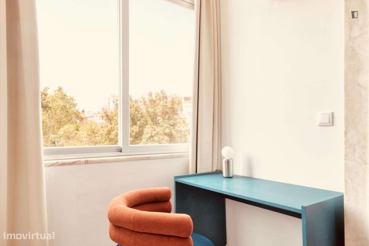 Quarto - localizado em Benfica Lisbon - Grande imagem: 3/10