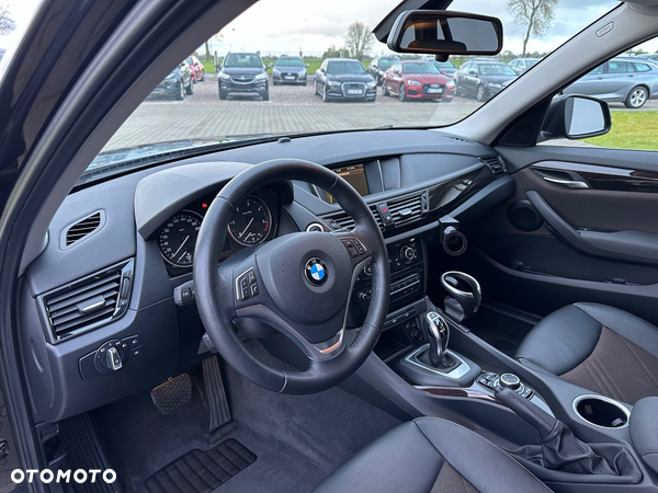 BMW X1 sDrive18d xLine - 17