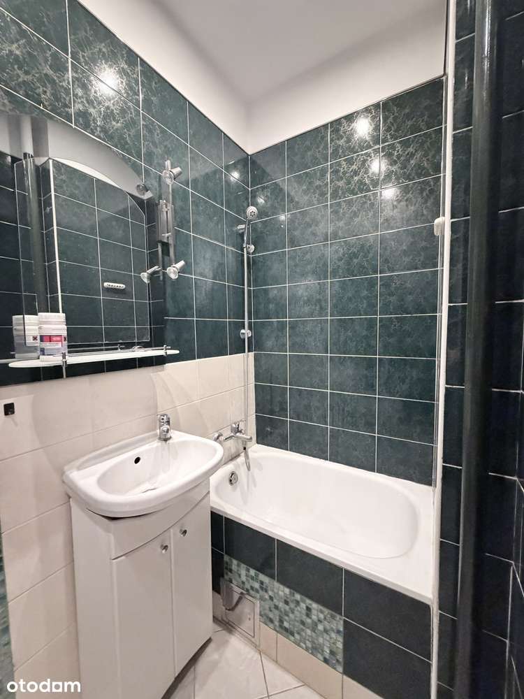 Kawalerka# Idealny rozstaw # OSOBNA KUCHNIA # WINDA # Hoża-12