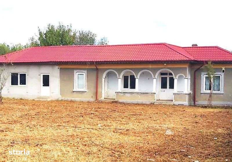 Casa 116 mp + curte 2800 mp 37m la sosea Gostinari langa Primarie - Imagine principală: 4/7