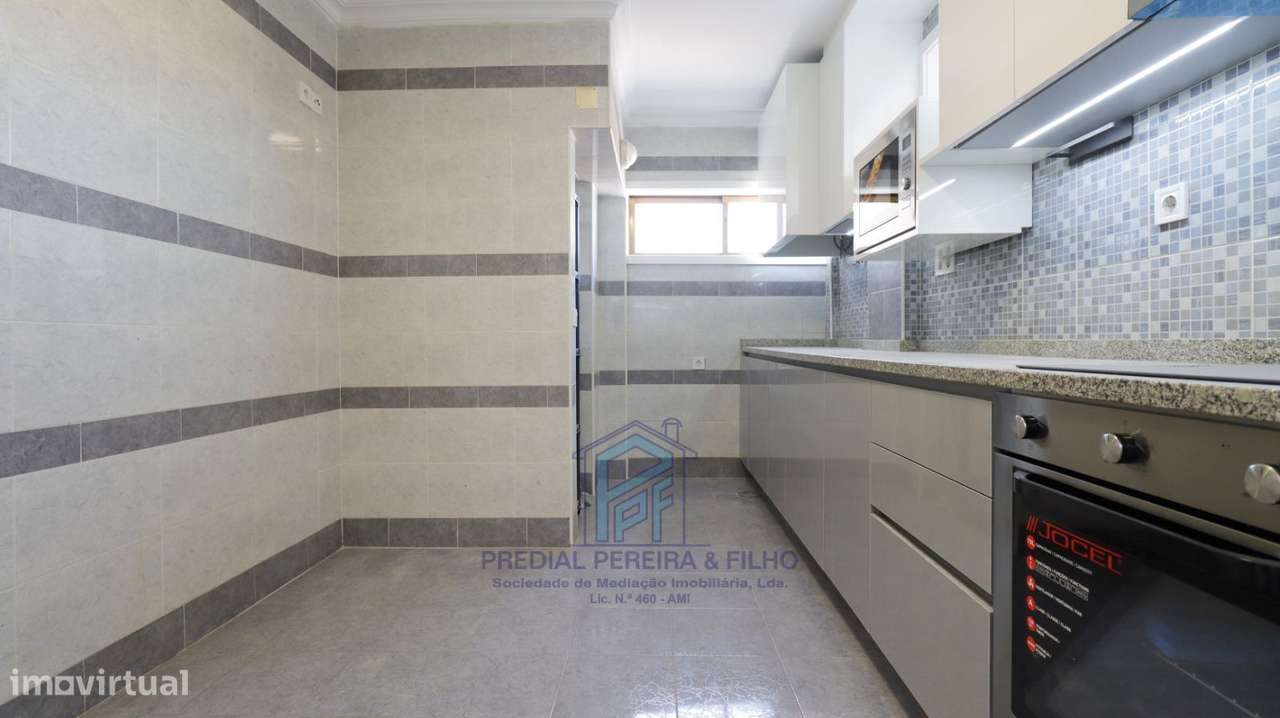 Apartamento T2 Remodelado - Rio Tinto | Centro - Junto ao Continente-9
