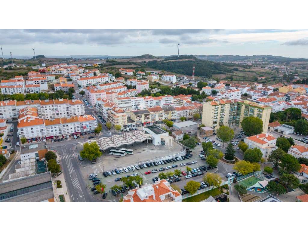 Apartamento T3 remodelado para venda no Sobral de Monte Agraço-30