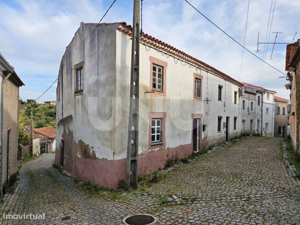 Moradia T3 para Restaurar-13