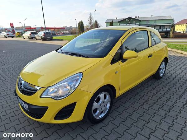 Opel Corsa 1.2 16V Essentia - 18