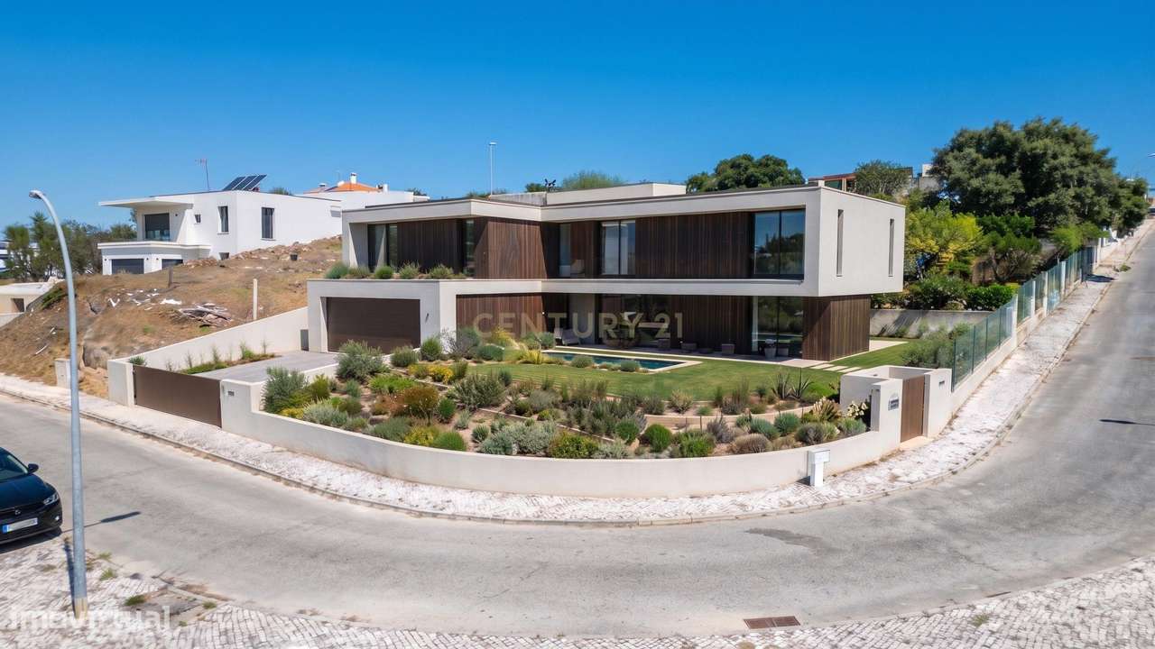 NOVIDADE  Terreno Urbano, 428m2, em gaveto, urbanização nova.-14