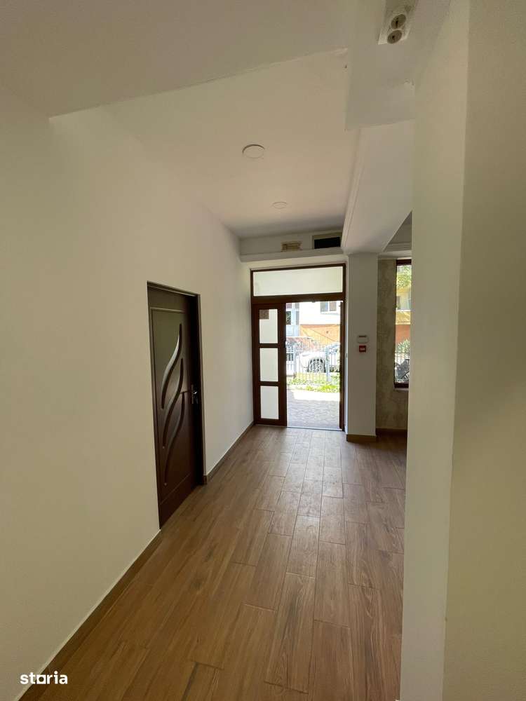 Spatiu comercial 75mp Complex Studentesc 600 euro - Imagine principală: 5/14