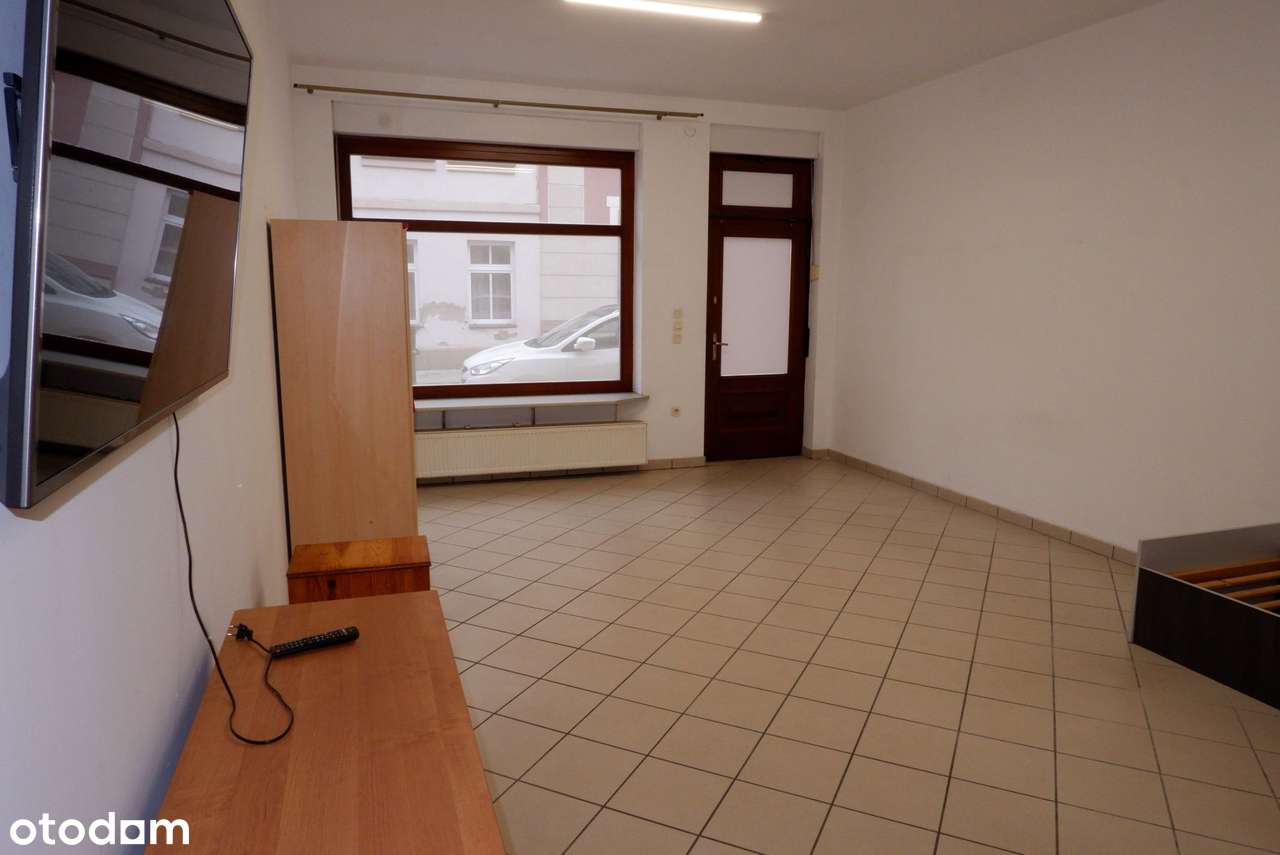 Lokal pod działalność  w centrum Rawicza !! - Pełny obrazek: 4/11