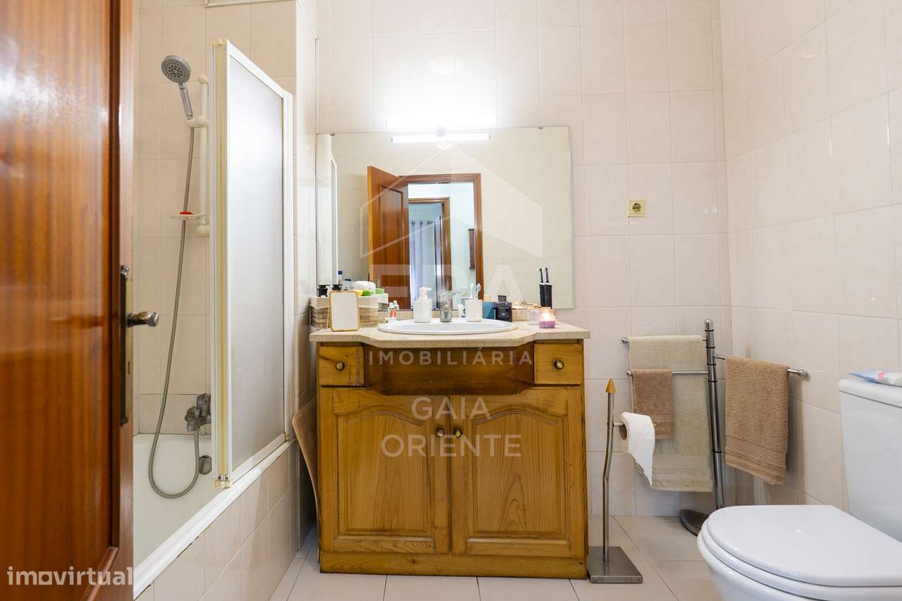 T1+1 com garagem fechada em Pedroso-19