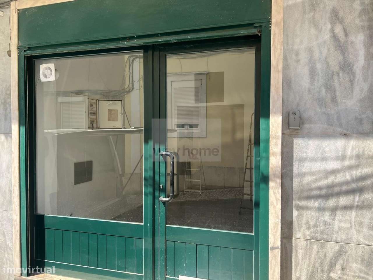 Arrendamento | Loja | Praça Paiva Couceiro - Grande imagem: 2/4