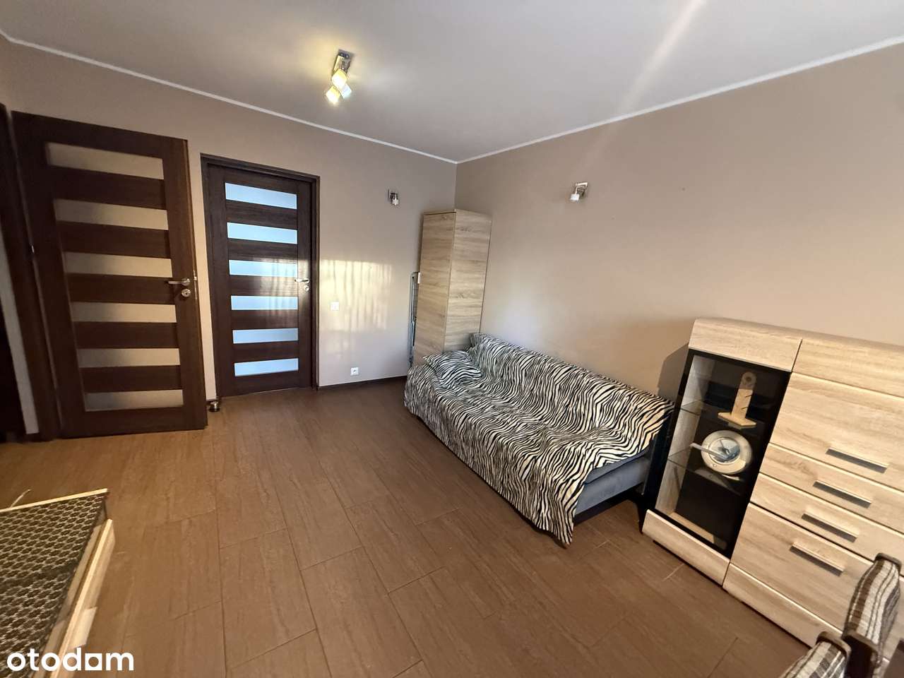 Funkcjonalne 2 pokojowe mieszkanie HALEMBA-11