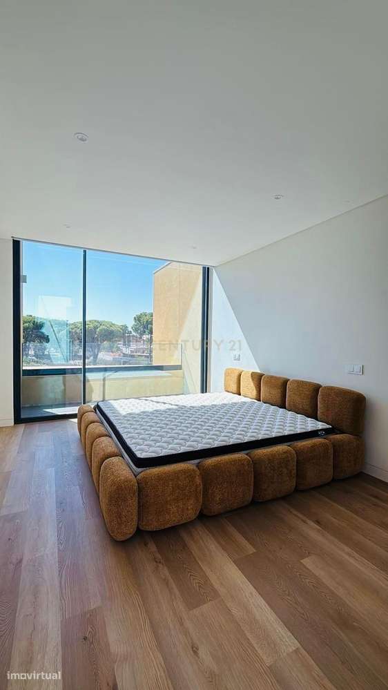 Moradia com piscina no condomínio Vila Moura Parque - Grande imagem: 3/8