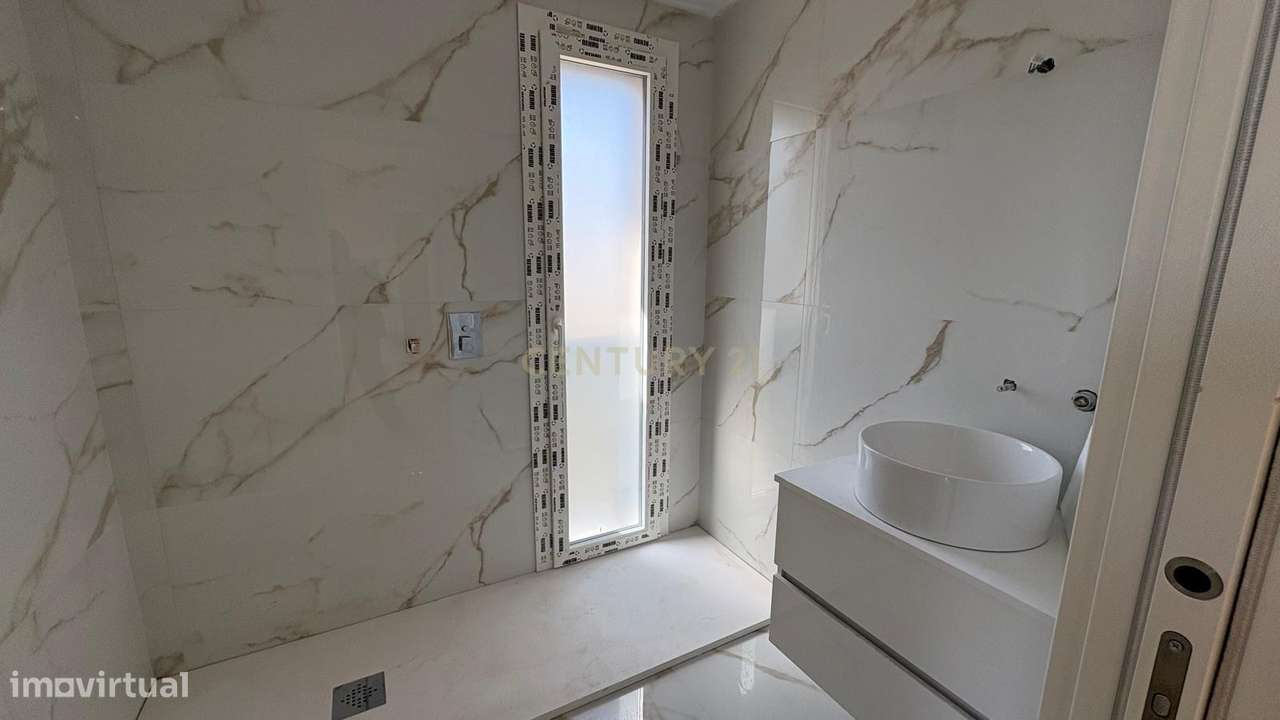 Moradia independente à venda em Famões, Odivelas-44