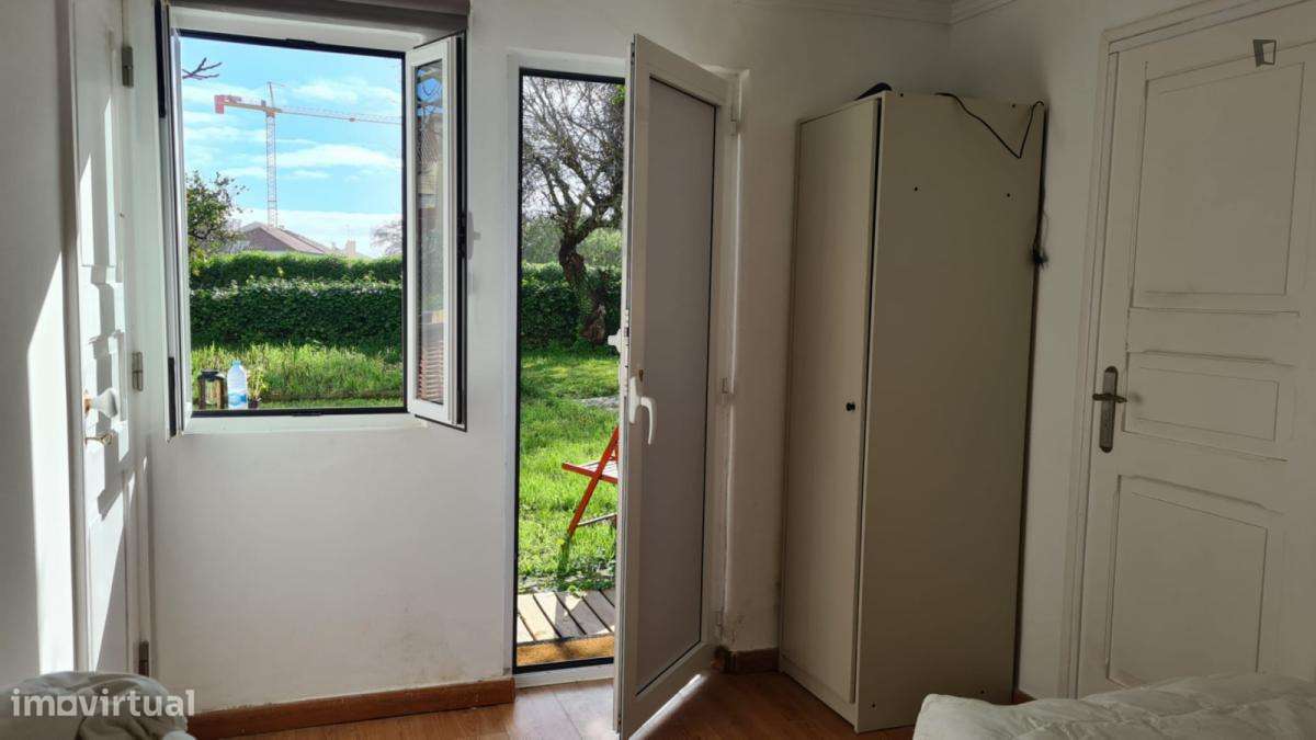 Quarto - localizado em Carcavelos Lisbon - Grande imagem: 3/14
