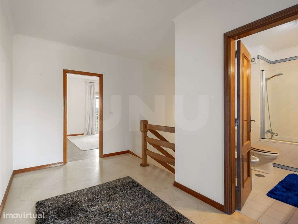 Moradia T2 com piscina e vista mar para venda em Santa Cruz.-21