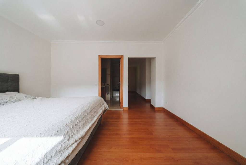 Moradia T7 isolada, com 5 suítes e vistas deslumbrantes-27