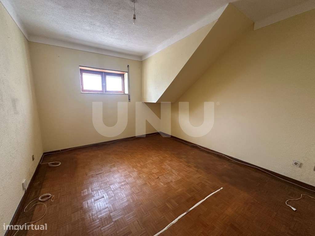 Apartamento T4-9
