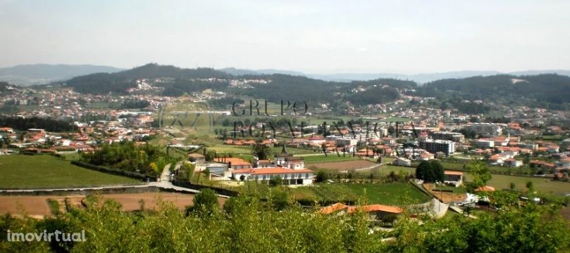 TERRENO PARA CONSTRUÇÃO EM VERMOIM - V. N. FAMALICÃO