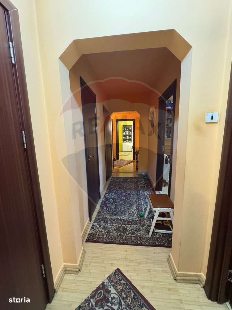 Apartament cu 3 camere de vânzare în zona Brazda lui Novac - Imagine principală: 5/11