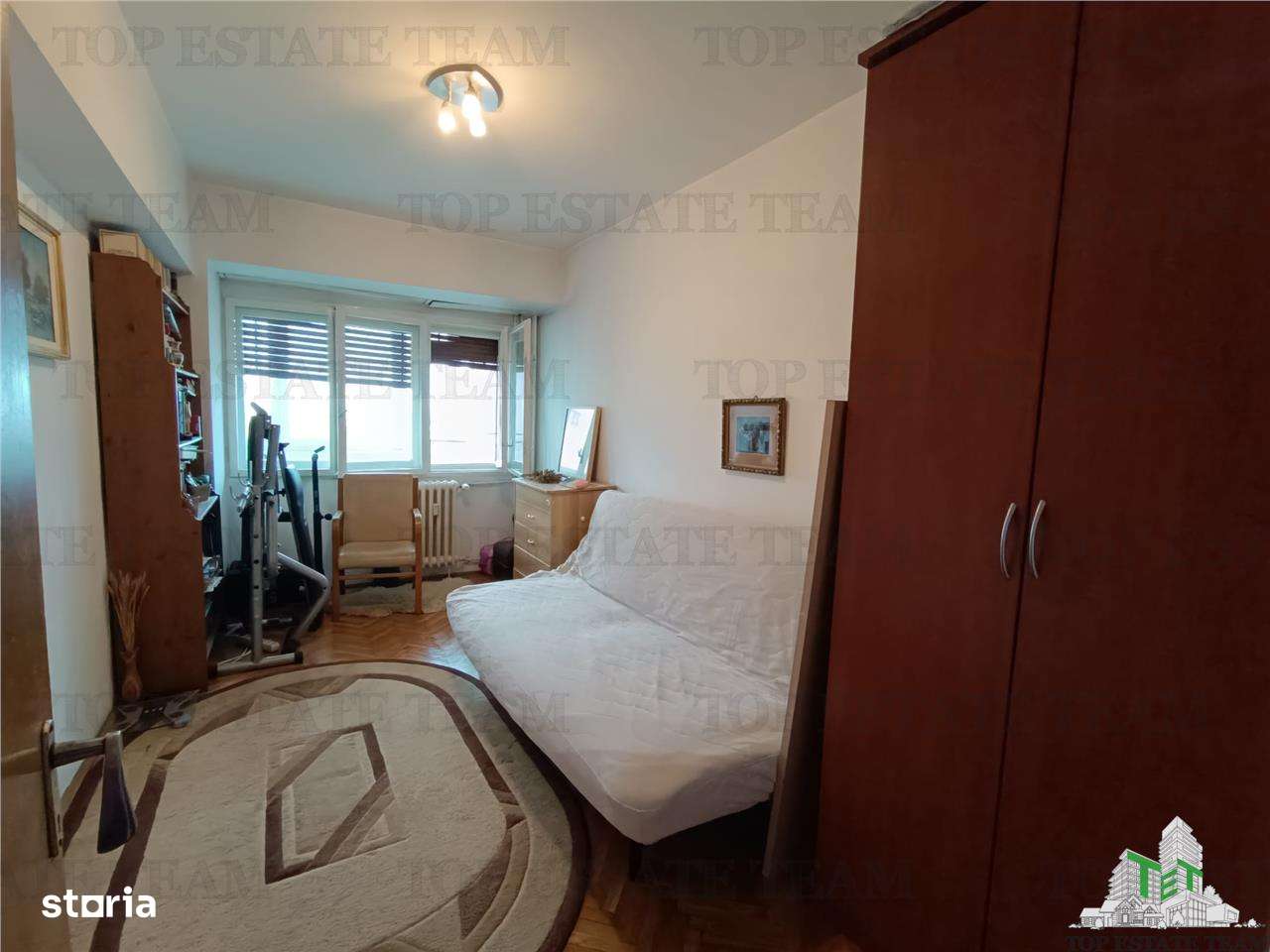 Vanzare apartament 3 camere Ion Mihalache- Piata 1 Mai-1