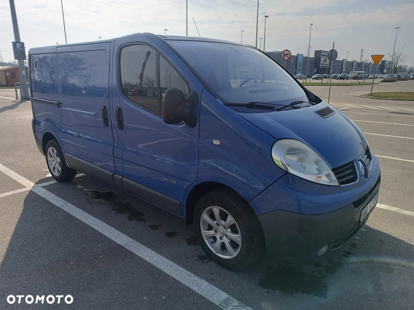 Renault Trafic - 1