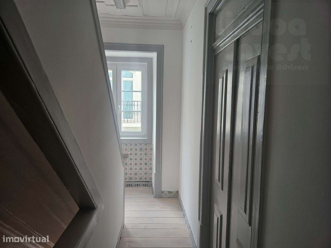 Vendo T2  remodelado em predio totalmente remodelado Terraço vista Rio-44