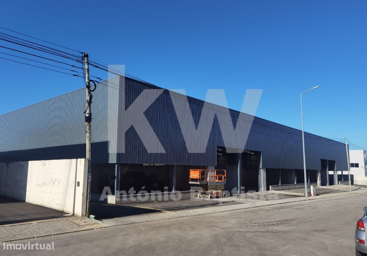 Armazém - Pavilhão, Zona Industrial da Palhaça - Grande imagem: 1/20