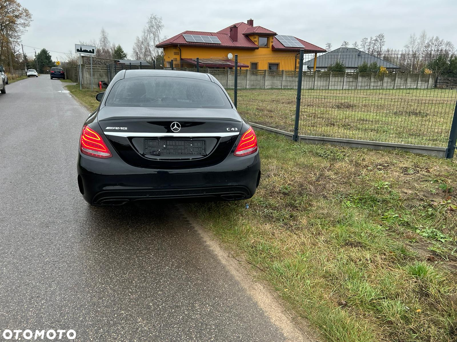 Mercedes-Benz Klasa C AMG 43 4-Matic - 2