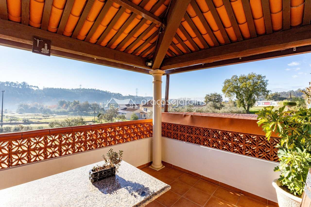Moradia rustica onde charme e luxo se fundem-59