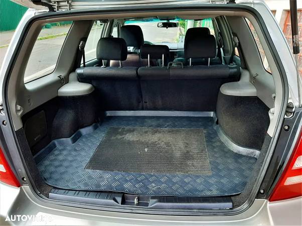 Subaru Forester 2.0 Base - 9