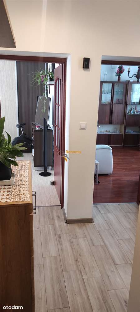 Duże rozkładowe mieszkenie 2 Pokojowe  z odobną kuchnią oś Tysiąclecia-6