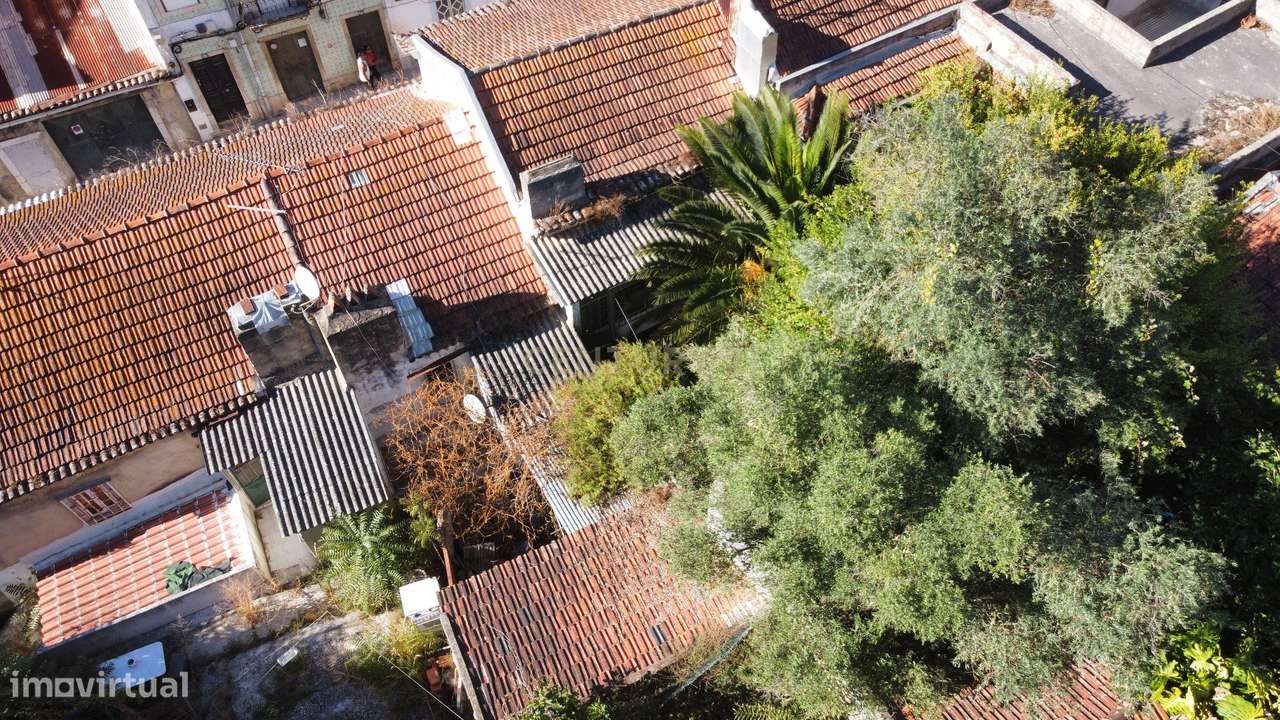 PRÉDIO DEVOLUTO PARA VENDA | PIP APROVADO | CAMPOLIDE-24