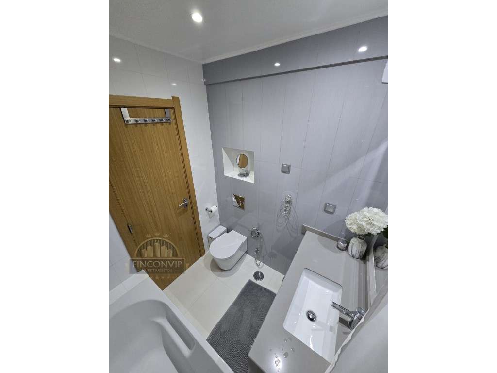 Apartamento T2 em Cascais
* Zona Fontainhas-12