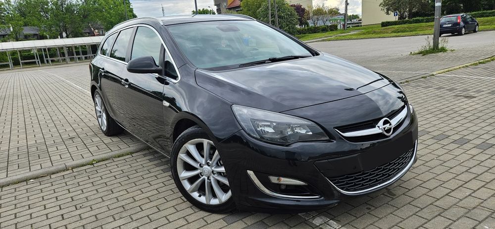 Opel Astra J (2009-2019) 1.7 CDTI DPF ecoFLEX TourerStart/Stop 105g Exklusiv 2013