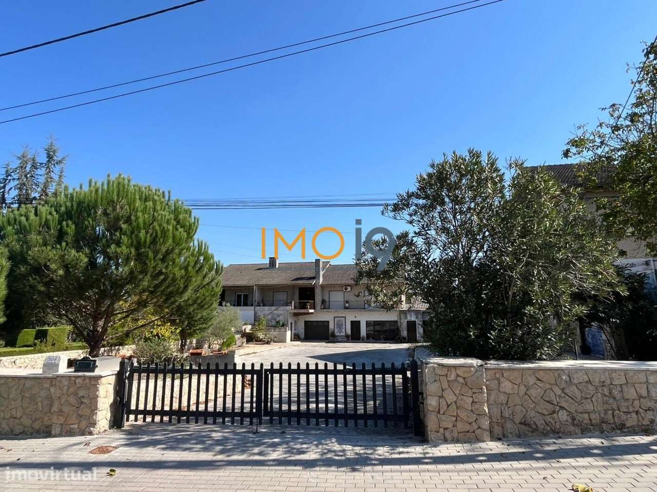 Moradia T4 + arrumos em Boleiros - Fátima-19