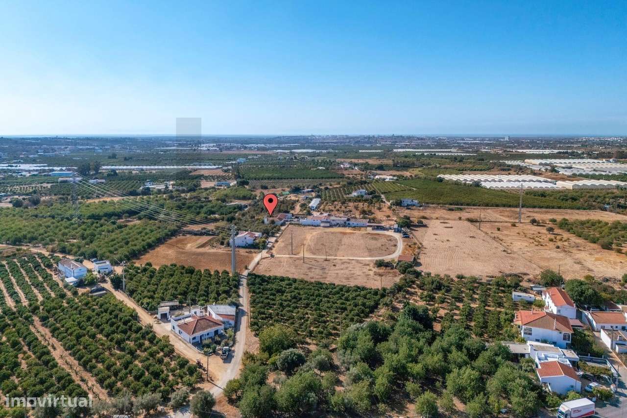 Moradia T4 com Terreno de 8480m2 em Bela Salema-45