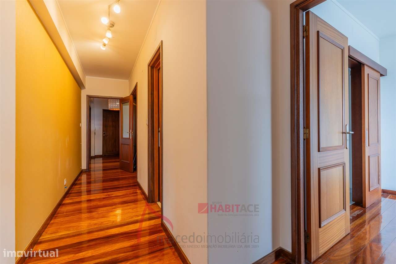 Apartamento T4 Mobilado à Venda em São Vicente, Braga-29
